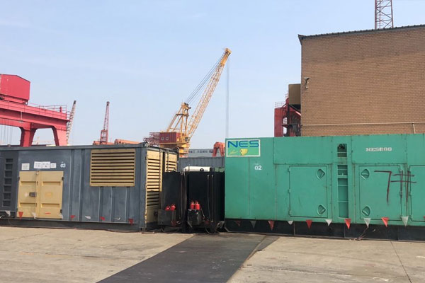 长泰发电机出租空气滤清器的清洁频率是多少？